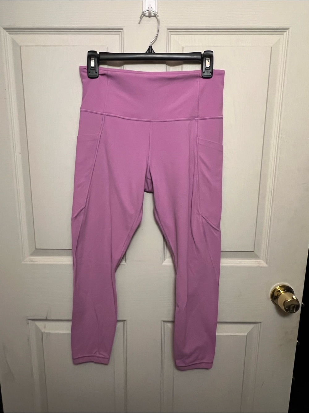 Athleta Mauve Capri High-Waist Leggings with Side Pockets